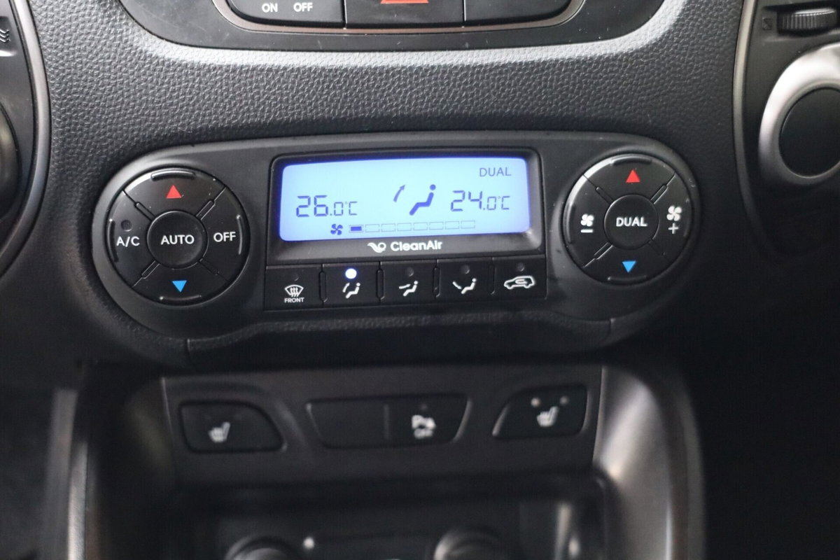 Hyundai ix35 1.7 CRDi 2WD Xpossible (12)