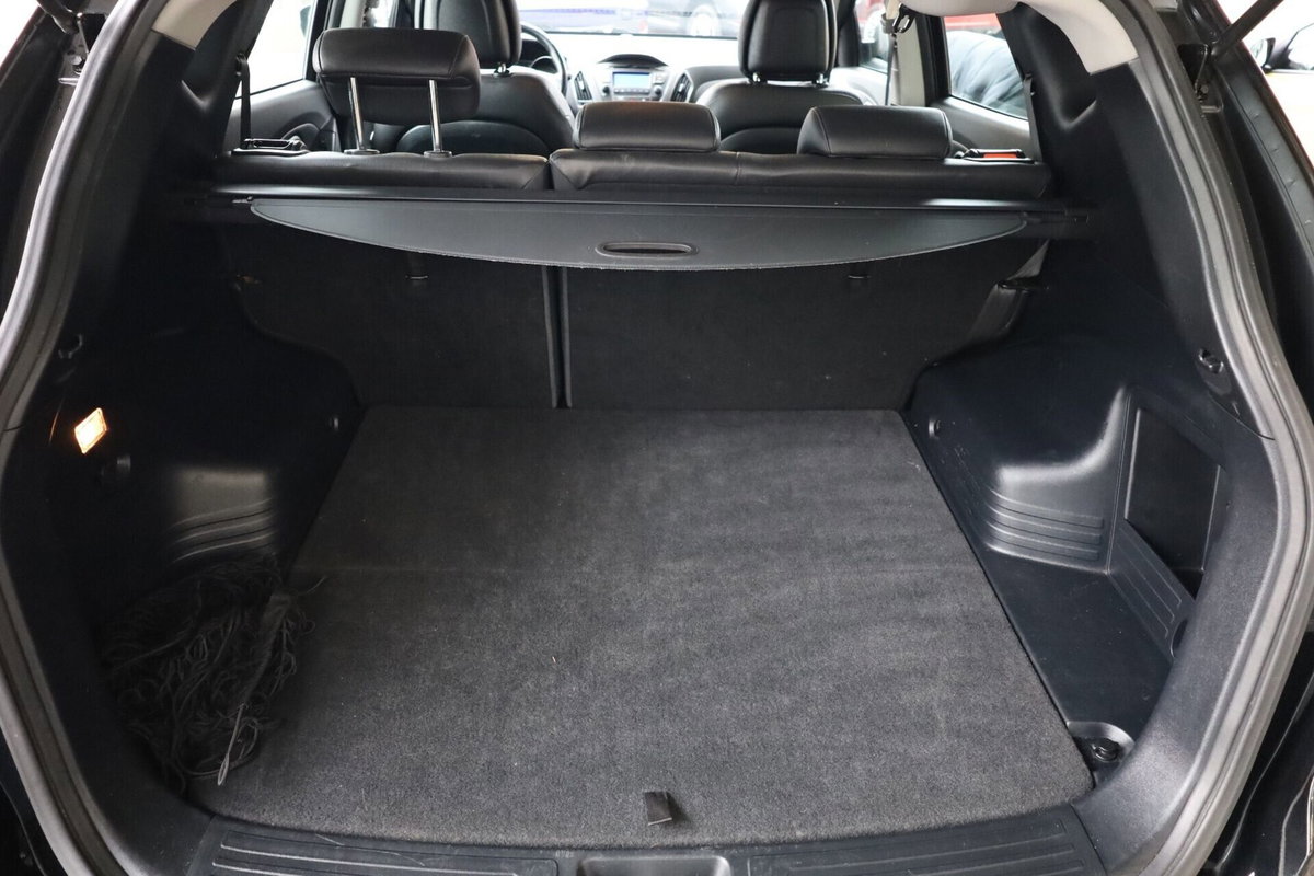 Hyundai ix35 1.7 CRDi 2WD Xpossible (18)