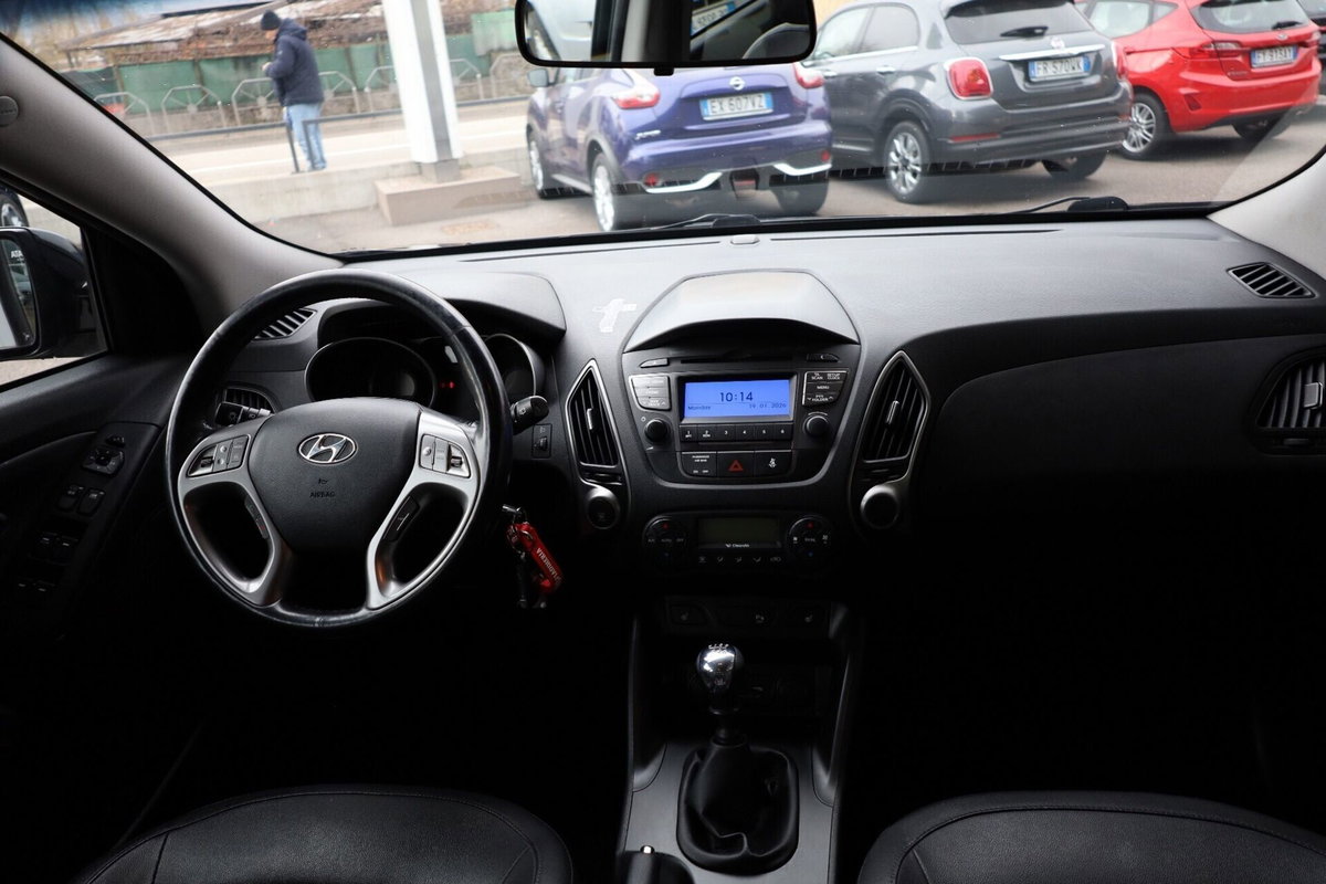 Hyundai ix35 1.7 CRDi 2WD Xpossible (8)
