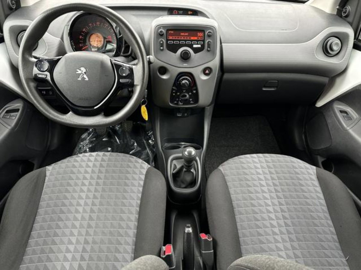 Peugeot 108 72 5 porte Active (13)