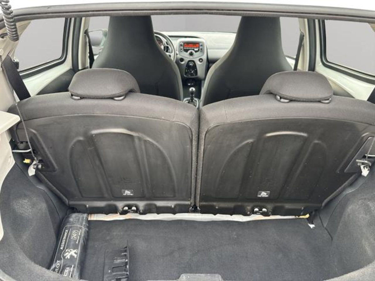 Peugeot 108 72 5 porte Active (14)