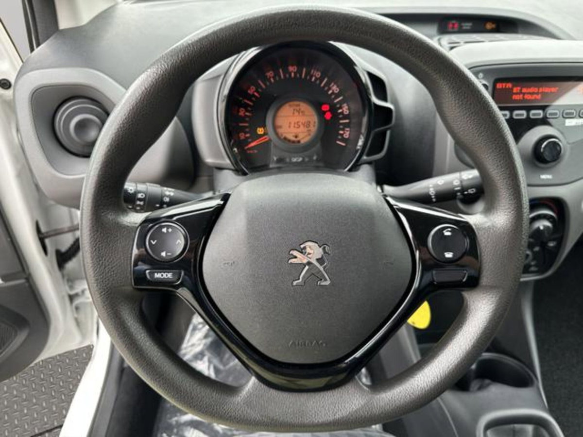 Peugeot 108 72 5 porte Active (8)