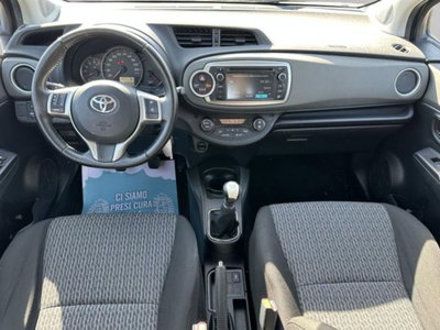 Toyota Yaris 1.D-4D 5 porte (14)
