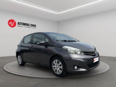 Toyota Yaris 1.D-4D 5 porte (2)