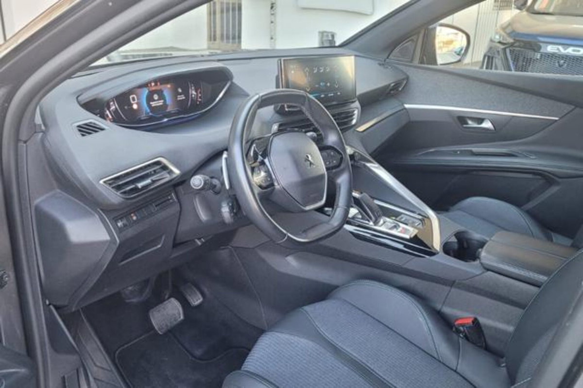 Peugeot 3008 BlueHDi 130 S&S EAT8 Allure Pack (8)