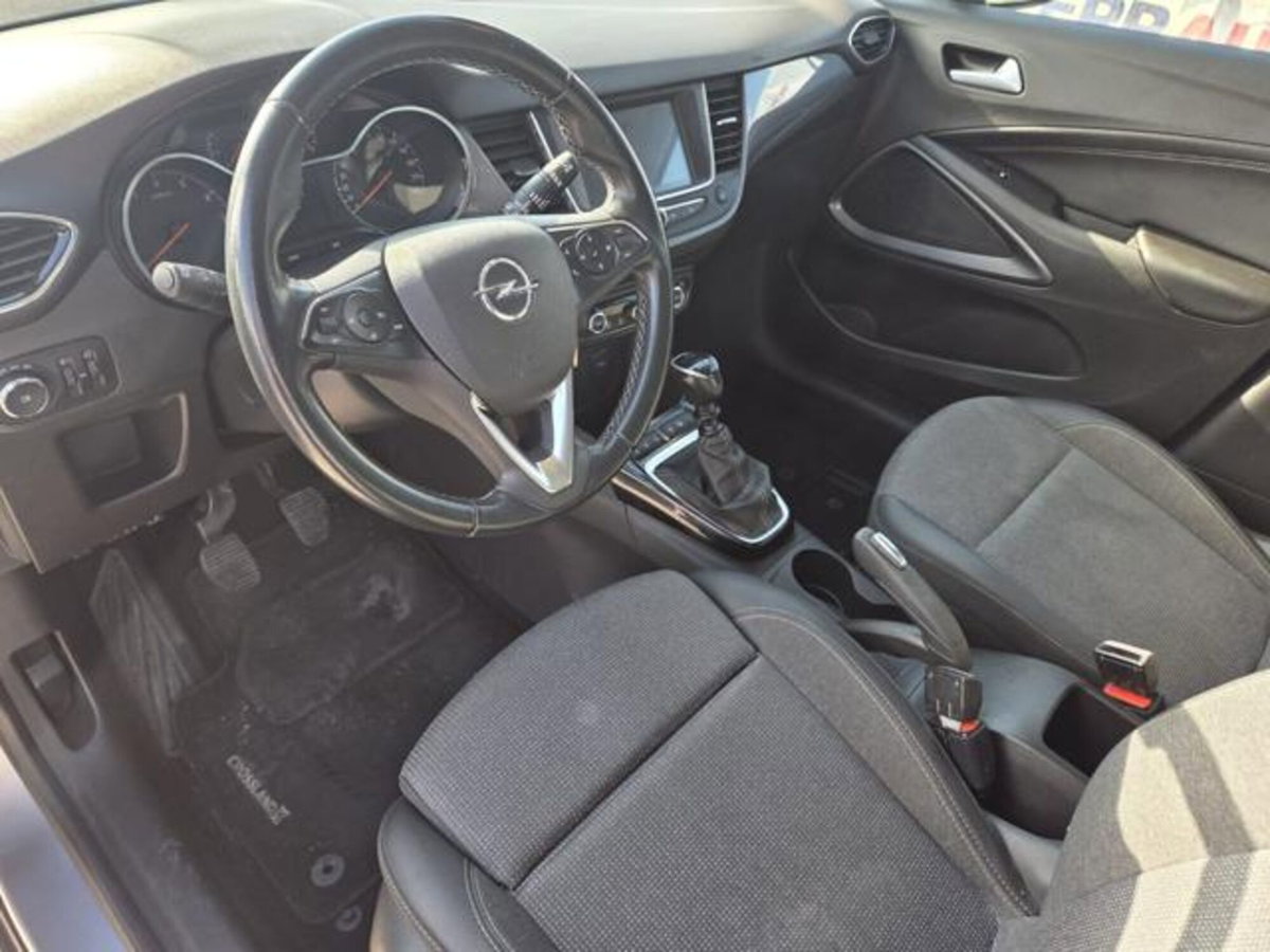 Opel Crossland 1.5 ECOTEC D 110 CV Start&Stop Elegance (10)
