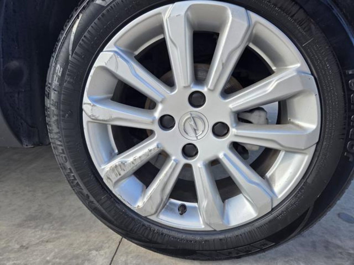Opel Crossland 1.5 ECOTEC D 110 CV Start&Stop Elegance (16)