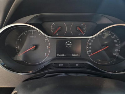 Opel Crossland 1.5 ECOTEC D 110 CV Start&Stop Elegance (8)