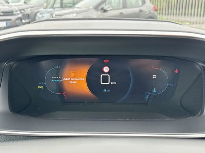 Peugeot 2008 PureTech 130 S&S EAT8 Allure Pack (4)
