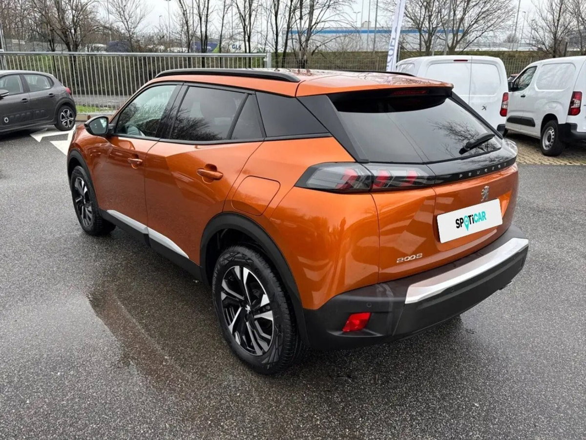 Peugeot 2008 PureTech 130 S&S EAT8 Allure Pack (7)