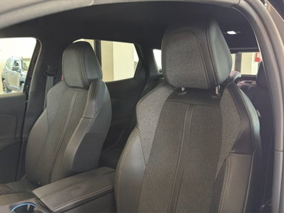 Peugeot 3008 BlueHDi 130 S&S EAT8 GT Line (7)