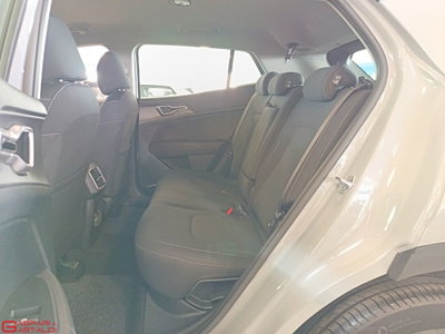 Kia Sportage crdi mhev Business dct7 (6)
