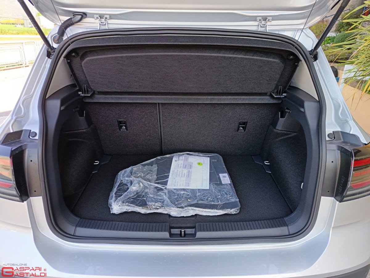 Volkswagen T-Cross 1.0 tsi Edition 95cv (5)