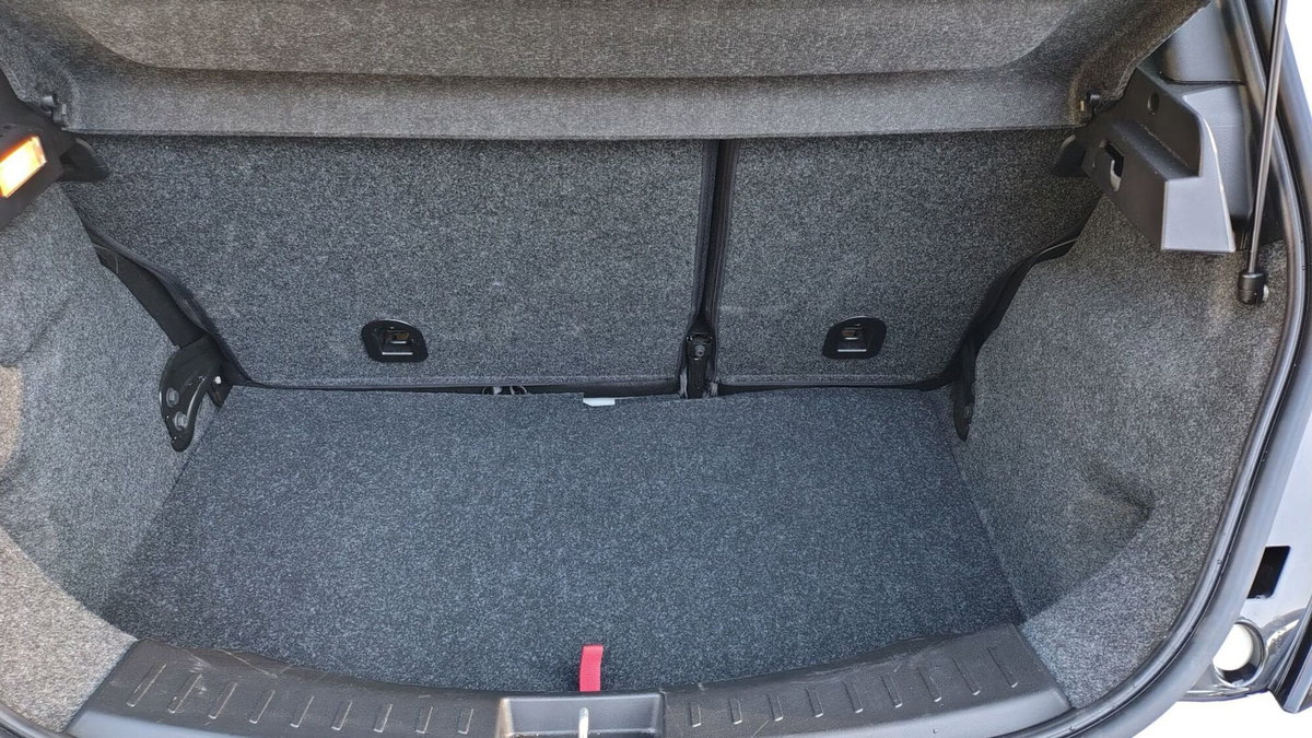 Lancia Ypsilon 1.0 FireFly 5 porte S&S Hybrid Silver Plus (10)