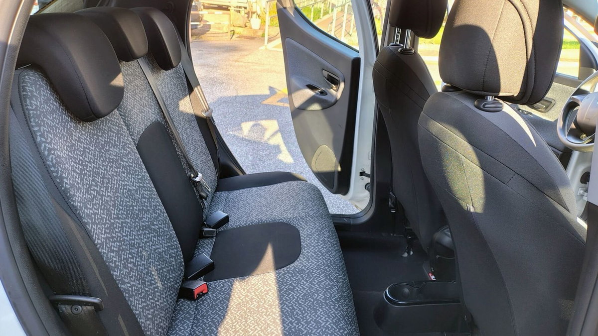 Lancia Ypsilon 1.0 FireFly 5 porte S&S Hybrid Silver Plus (7)