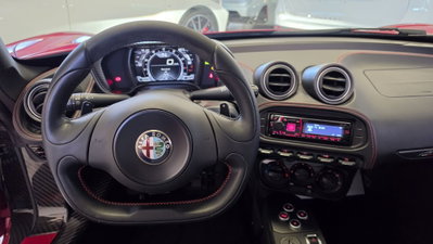 Alfa Romeo 4C Coupé 4C 1750 TBi (13)