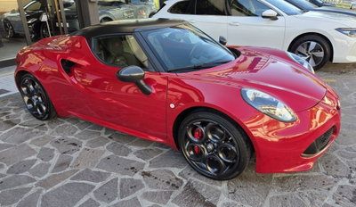 Alfa Romeo 4C Coupé 4C 1750 TBi (3)