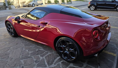 Alfa Romeo 4C Coupé 4C 1750 TBi (7)