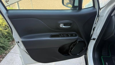 Jeep Renegade 1.6 Mjt 120 CV Night Eagle (19)