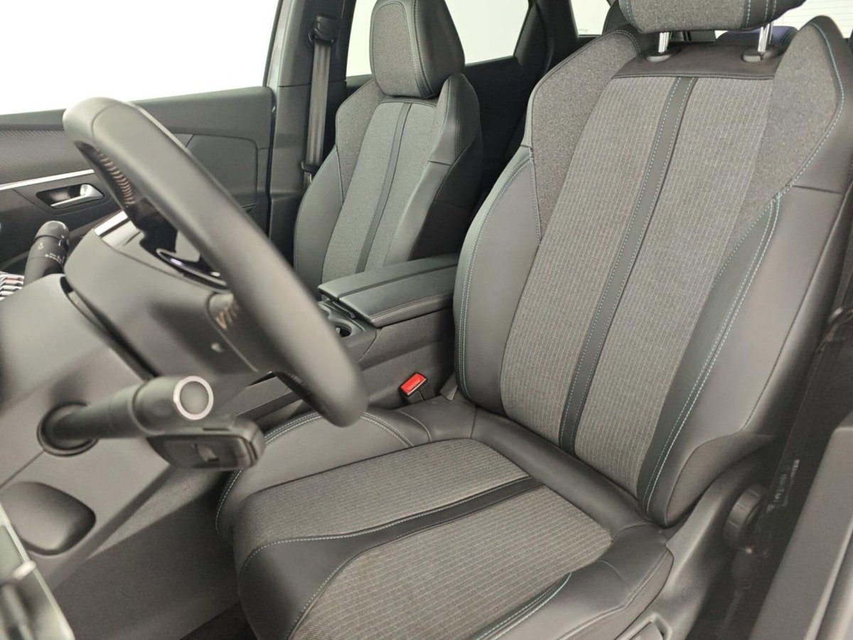 Peugeot 3008 PureTech Turbo 130 S&S Allure Pack (12)