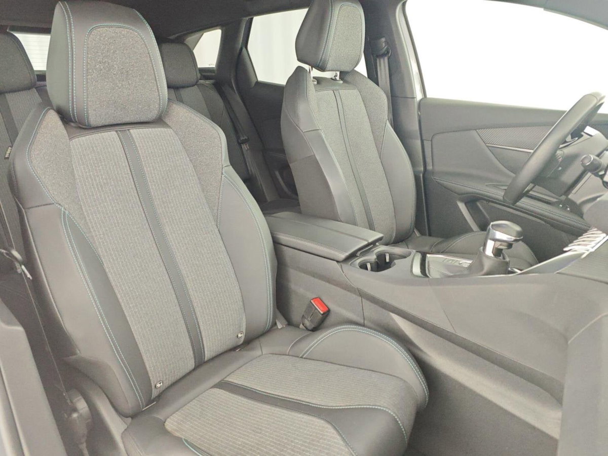 Peugeot 3008 PureTech Turbo 130 S&S Allure Pack (15)