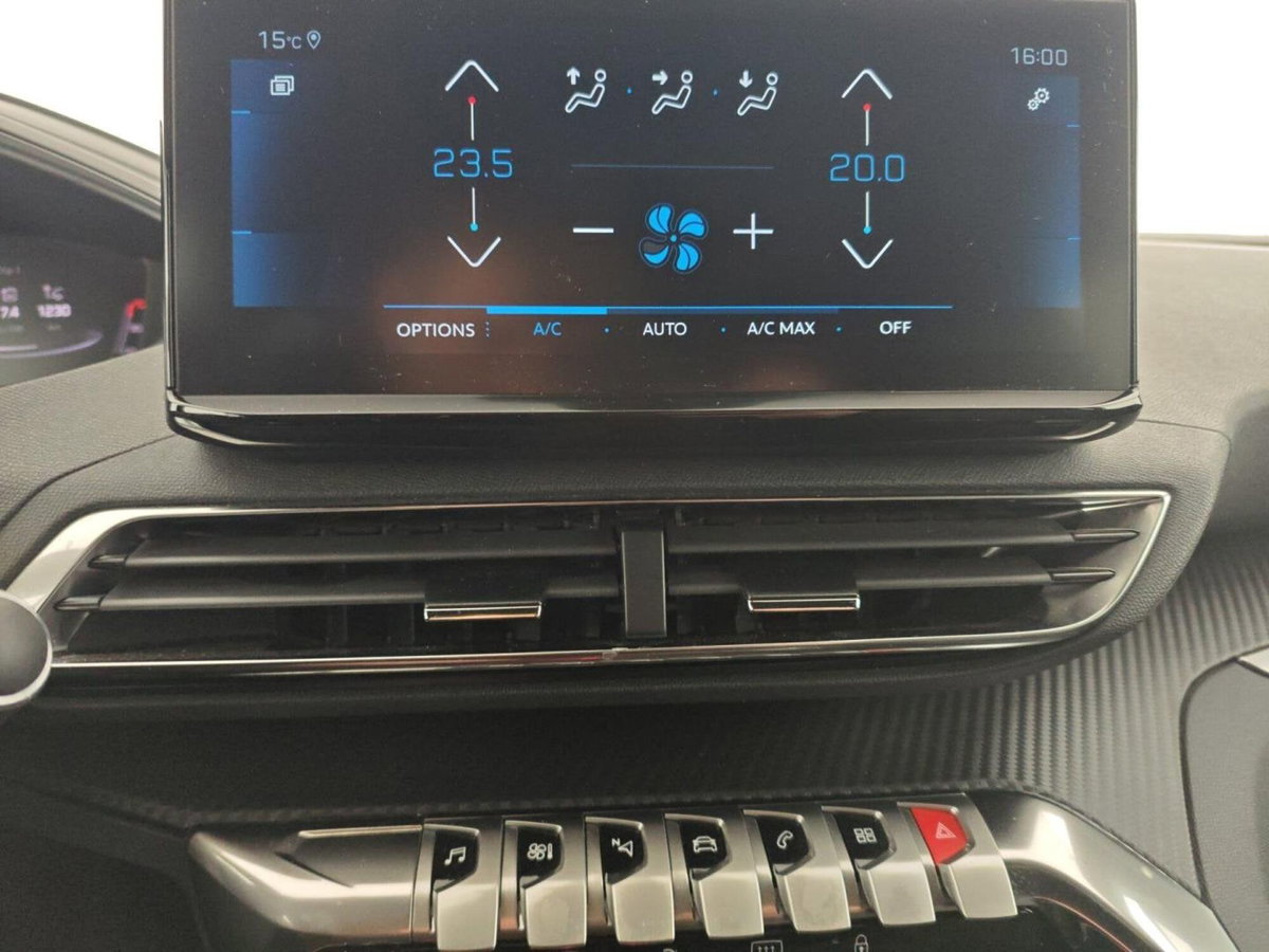 Peugeot 3008 PureTech Turbo 130 S&S Allure Pack (19)