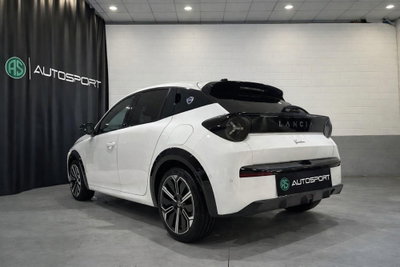 Lancia Ypsilon 54kWh LX 156cv (4)