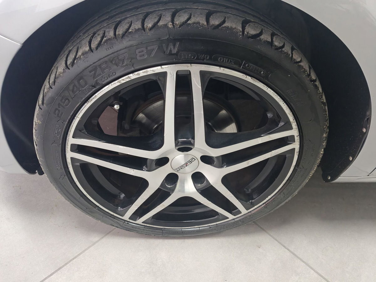 Audi A1 1.6 TDI S tronic Ambition (15)