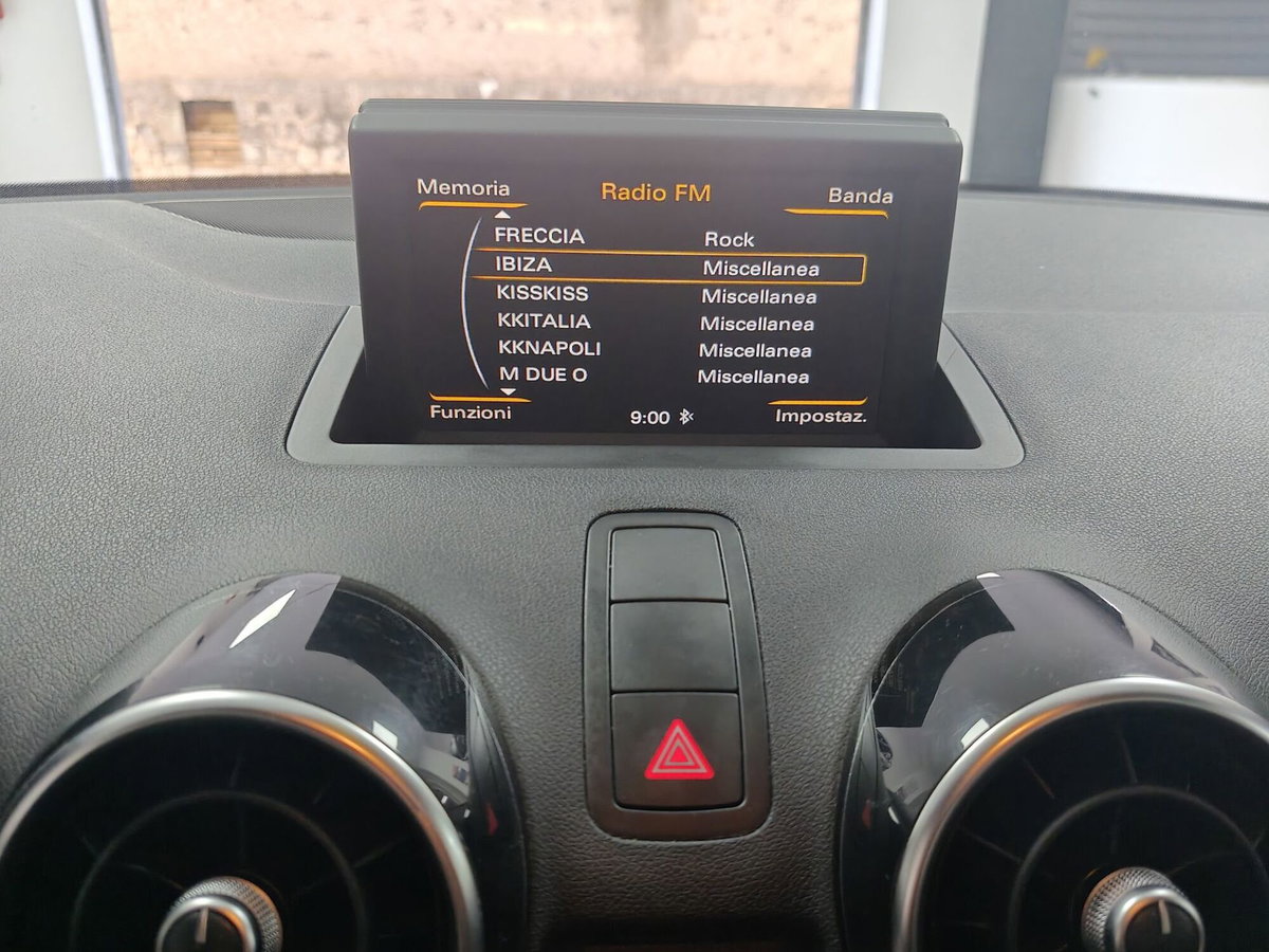 Audi A1 1.6 TDI S tronic Ambition (5)