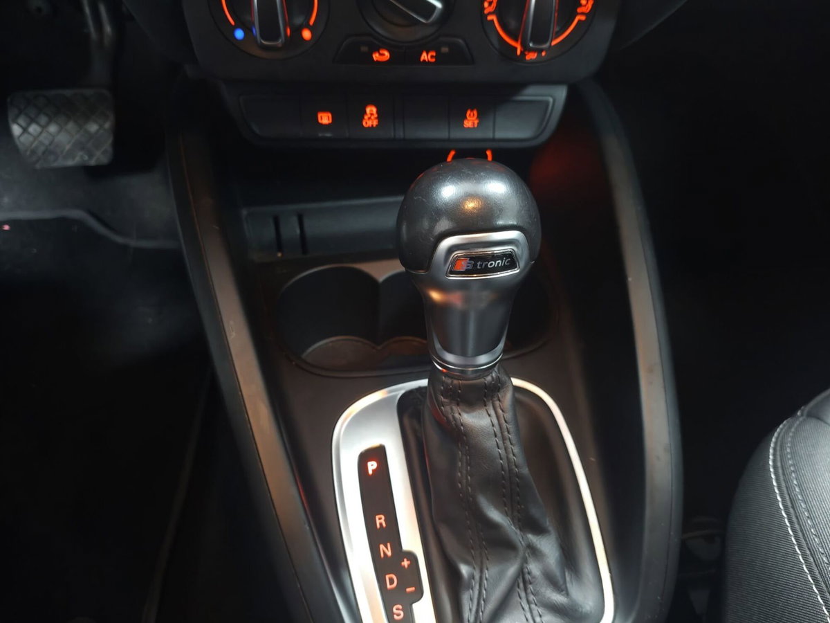 Audi A1 1.6 TDI S tronic Ambition (8)