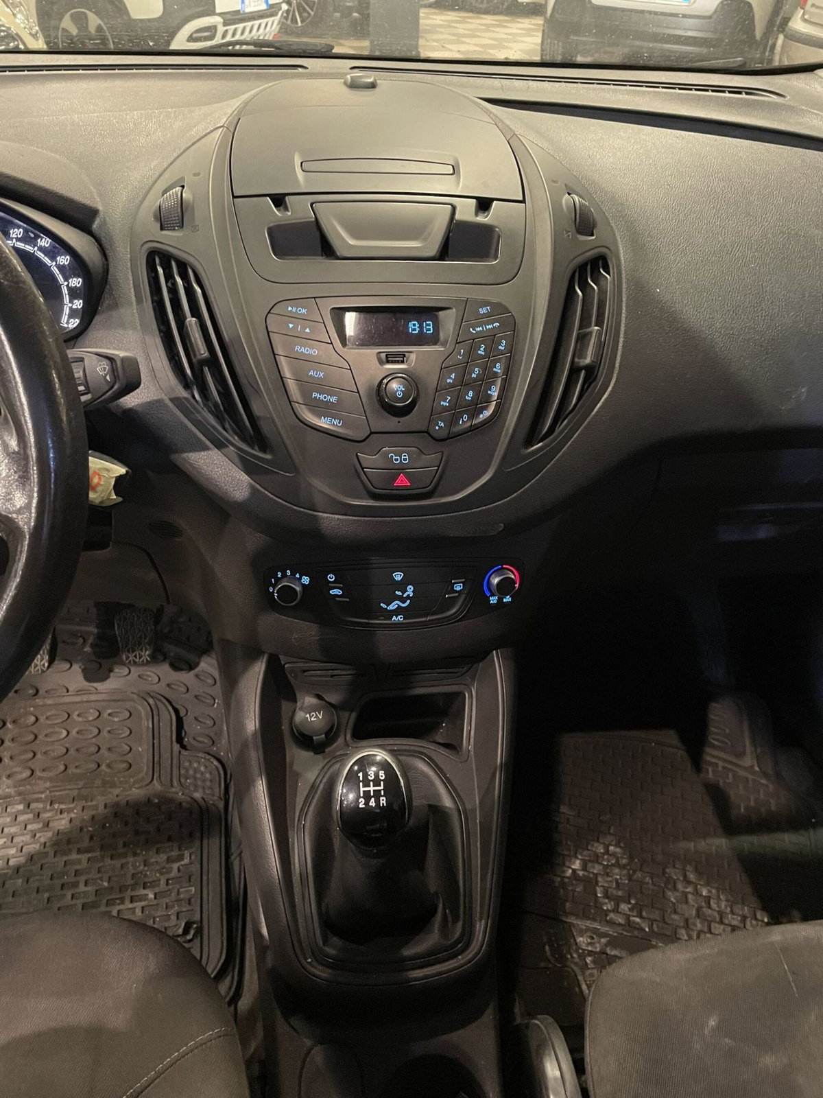 Ford Transit Courier 1.5 TDCi 75CV  Entry (10)