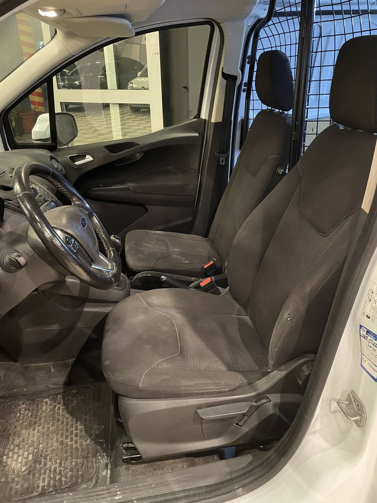 Ford Transit Courier 1.5 TDCi 75CV  Entry (11)
