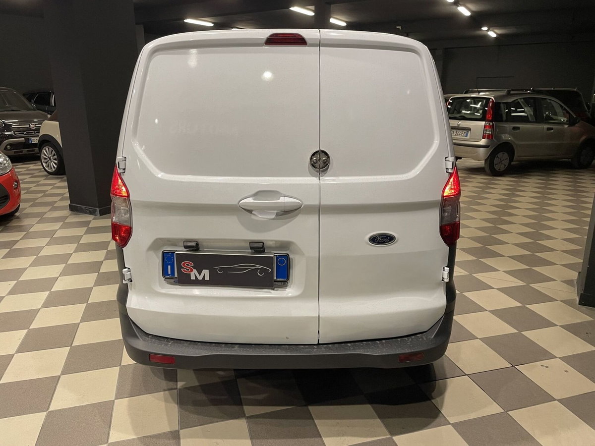 Ford Transit Courier 1.5 TDCi 75CV  Entry (5)