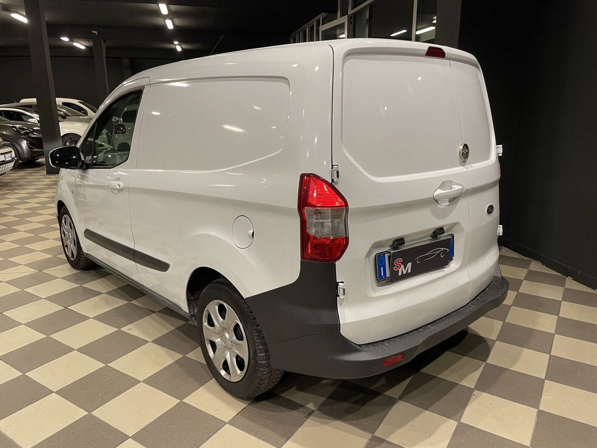 Ford Transit Courier 1.5 TDCi 75CV  Entry (6)