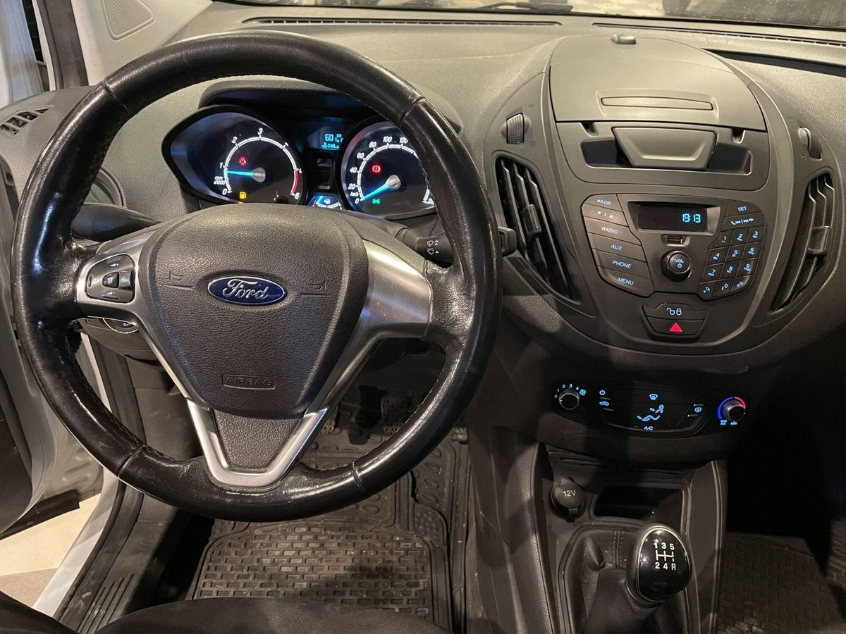 Ford Transit Courier 1.5 TDCi 75CV  Entry (9)