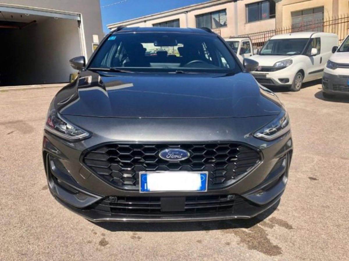 Ford Focus Station Wagon 1.0 EcoBoost Hybrid 125 CV Powershift SW ST-Line Style (3)