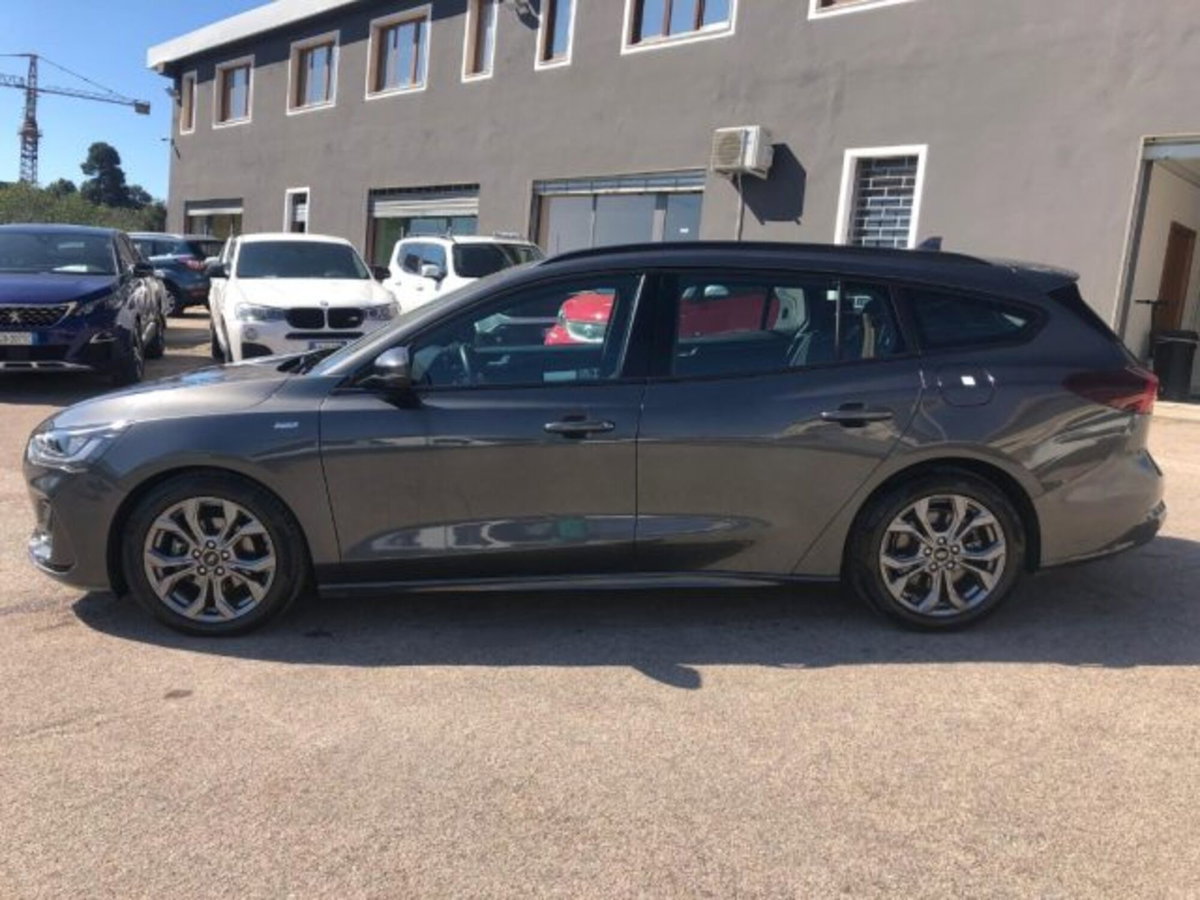 Ford Focus Station Wagon 1.0 EcoBoost Hybrid 125 CV Powershift SW ST-Line Style (4)