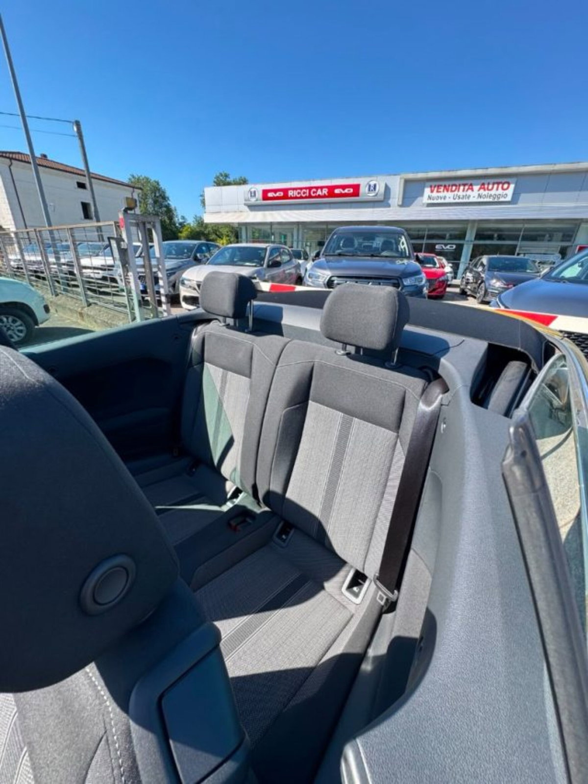 Volkswagen T-Roc Cabrio 1.0 TSI Style (11)