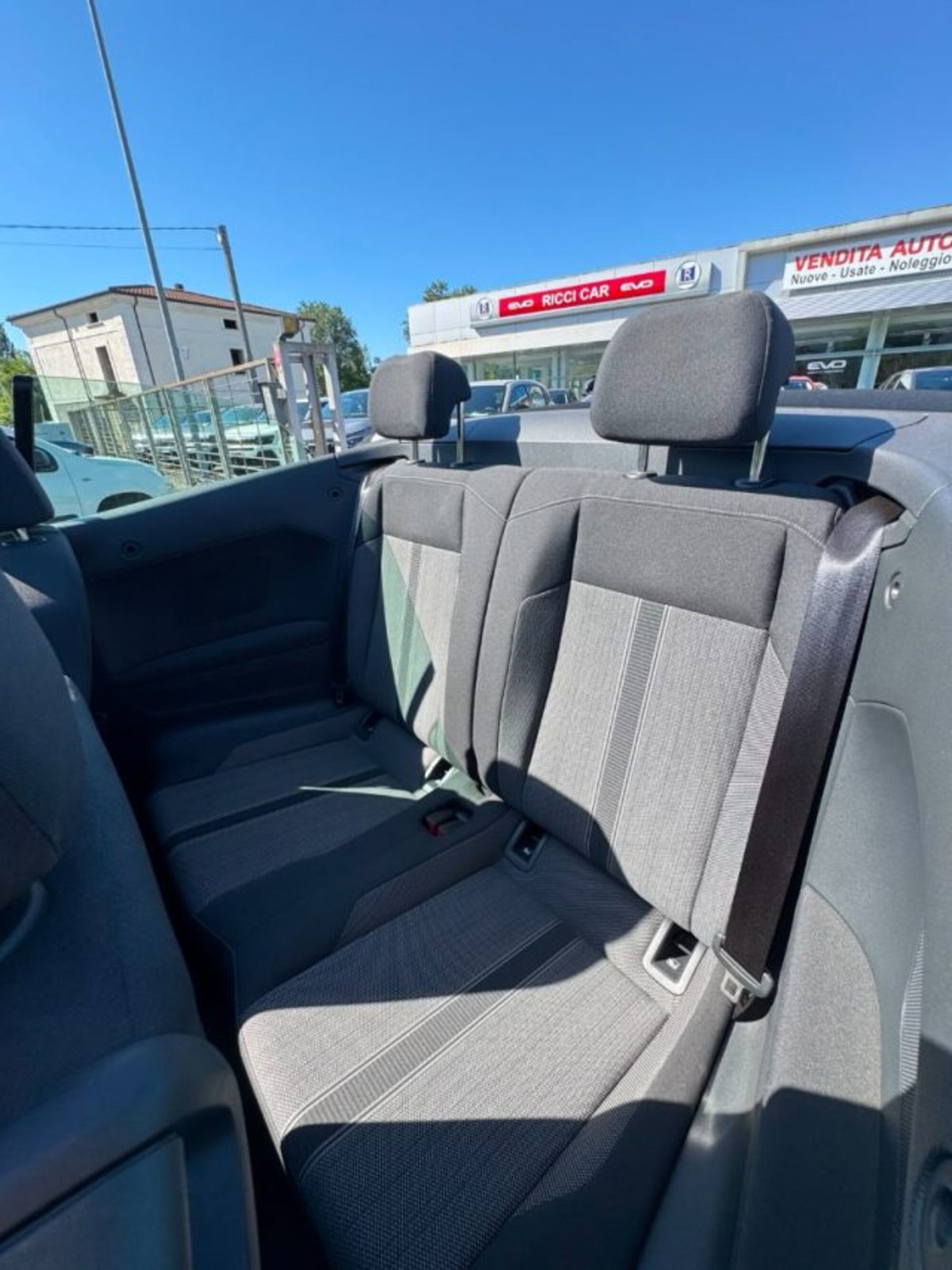 Volkswagen T-Roc Cabrio 1.0 TSI Style (12)