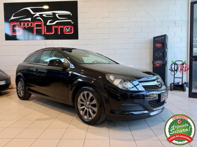 Opel Astra GTC 1.4 16V Twinport 3 porte Cosmo (3)