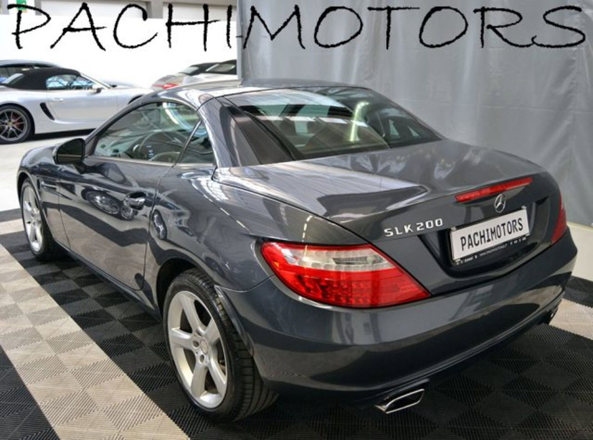Mercedes-Benz SLK 200 CGI Sport (17)