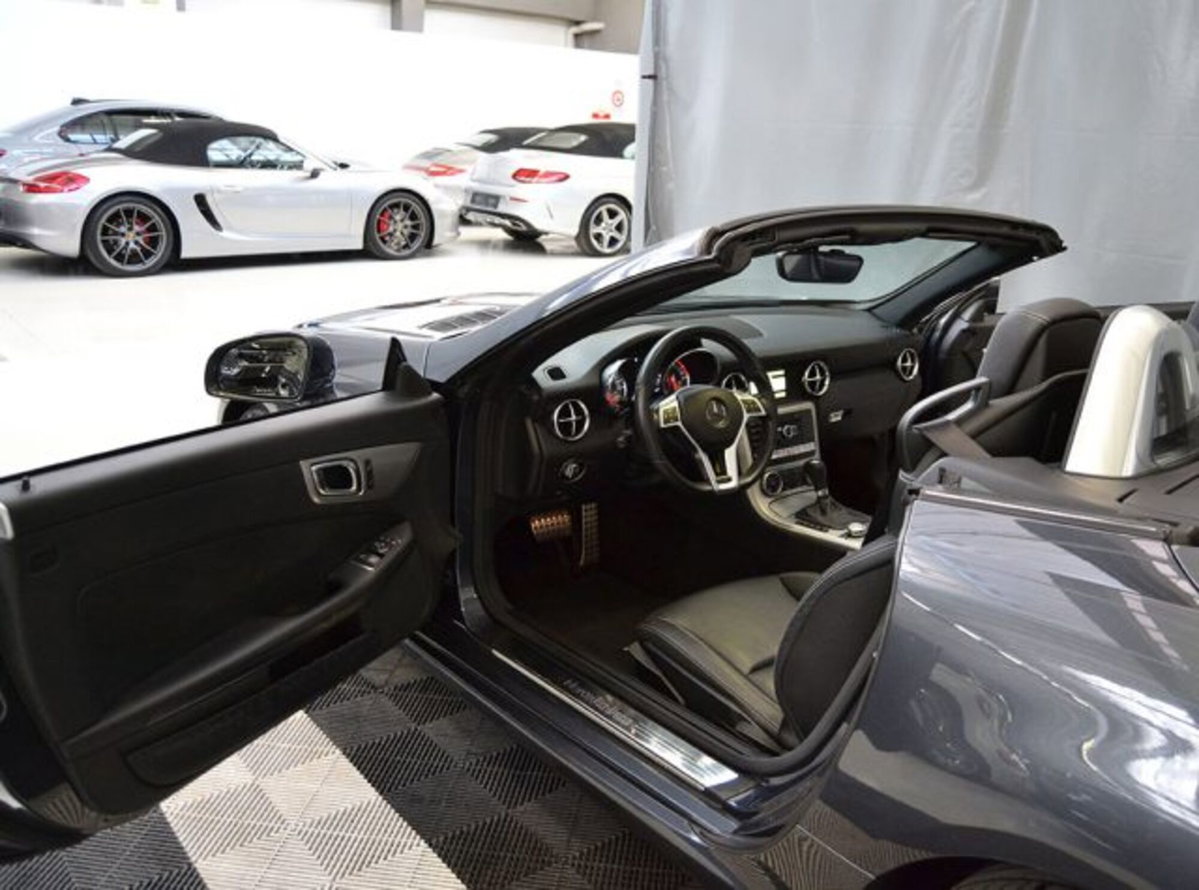Mercedes-Benz SLK 200 CGI Sport (2)