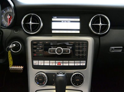 Mercedes-Benz SLK 200 CGI Sport (5)