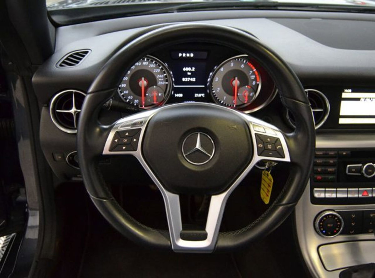 Mercedes-Benz SLK 200 CGI Sport (7)