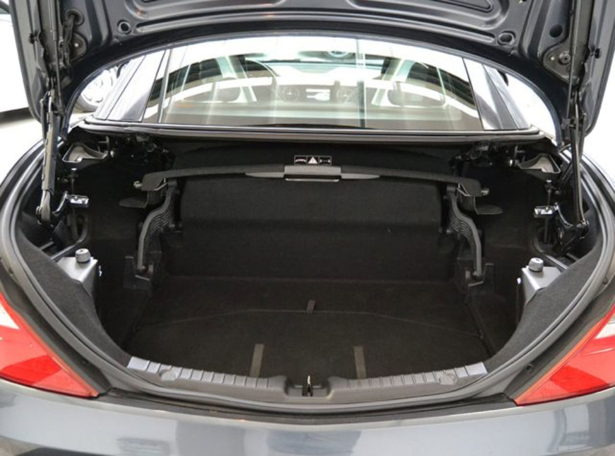 Mercedes-Benz SLK 200 CGI Sport (9)