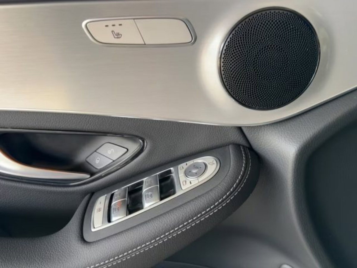 Mercedes-Benz GLC Coupé 200 4Matic EQ-Boost Coupé Premium (10)
