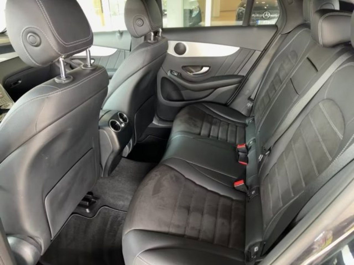 Mercedes-Benz GLC Coupé 200 4Matic EQ-Boost Coupé Premium (17)