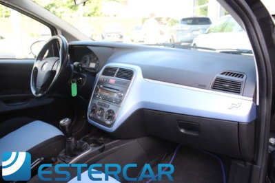 Fiat Grande Punto 1.3 MJT 75 CV 5 porte Dynamic (14)