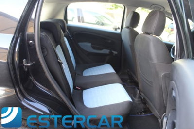 Fiat Grande Punto 1.3 MJT 75 CV 5 porte Dynamic (8)
