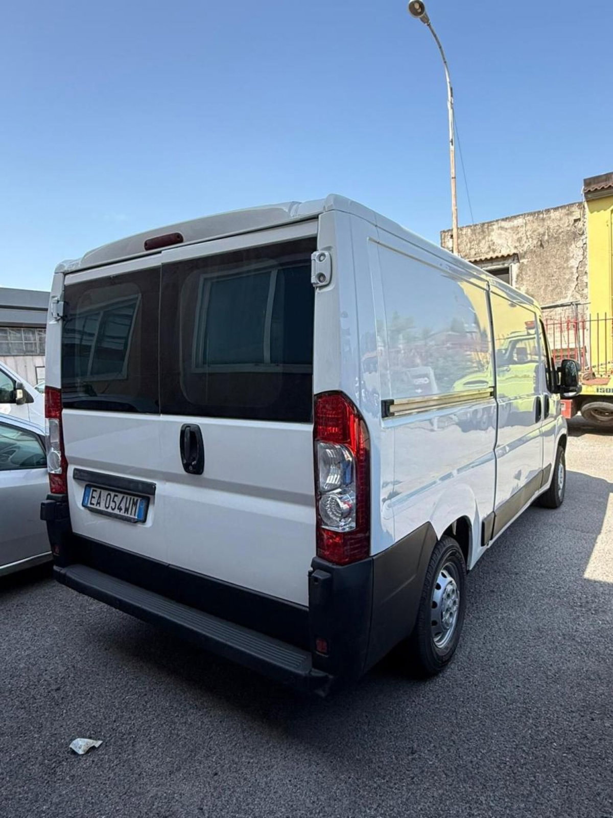 Peugeot Boxer Furgone 330 2.2 HDi/120CV PC-TN Combi Comfort (7)